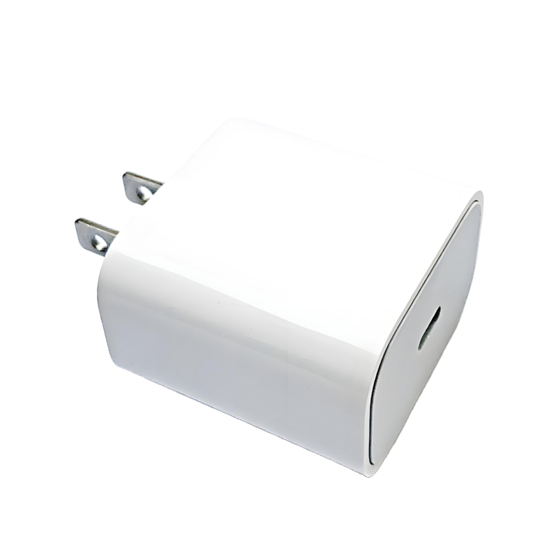 Injection molding production of chargers 02