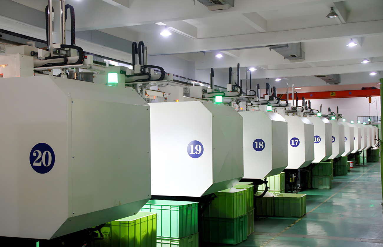 Injection Molding Machine